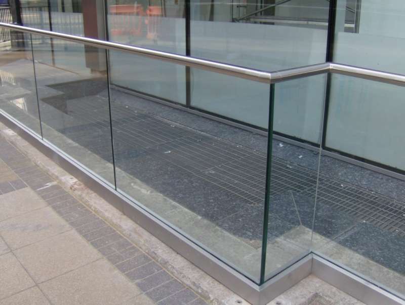 exterior glass balustrade systems