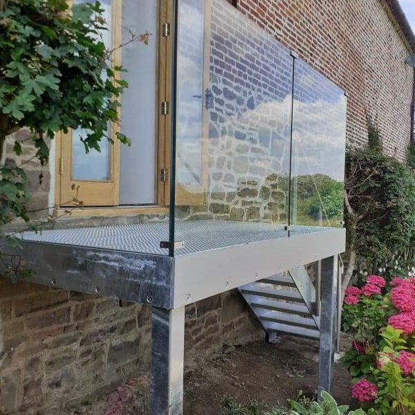 STEEL FRAME BALCONIES