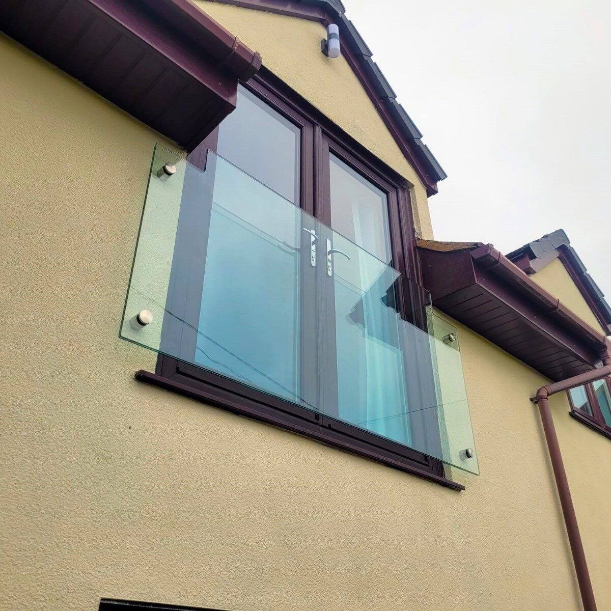 Frameless Juliet Balconies 4 WhatsApp Image 2024 04 30 at 15.44.31 23bbd80a