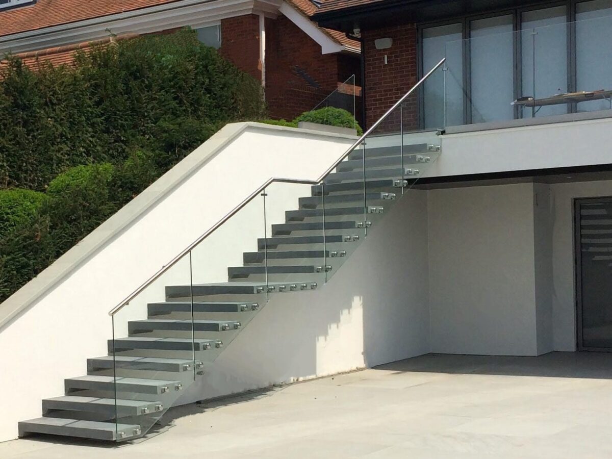 Made-To-Measure Staircases 3 image0022 2