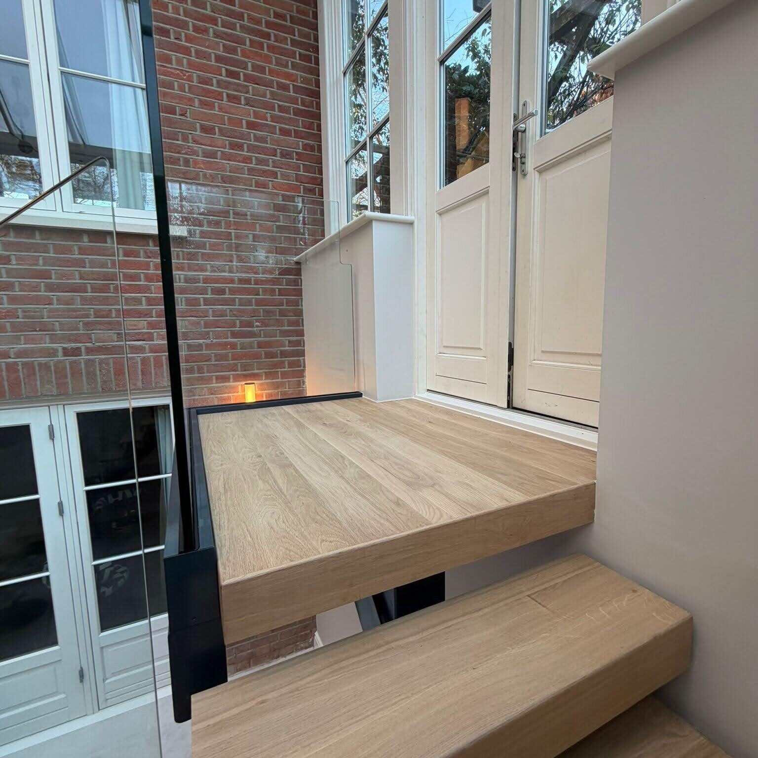 E0E08EFE 9AAE 496C 9BE2 E388BE24431F